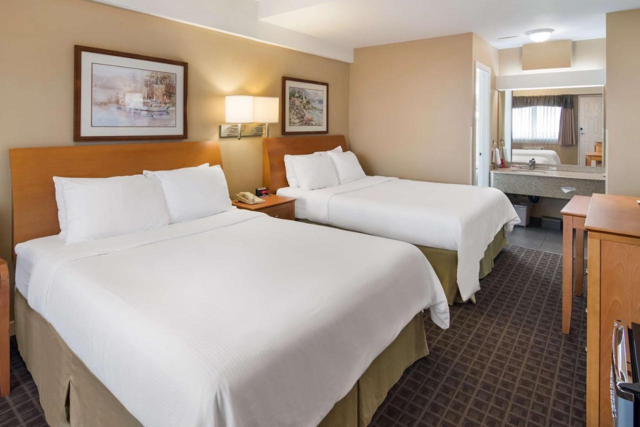 Surestay By Western North Vancouver Capilano Hotel 3*