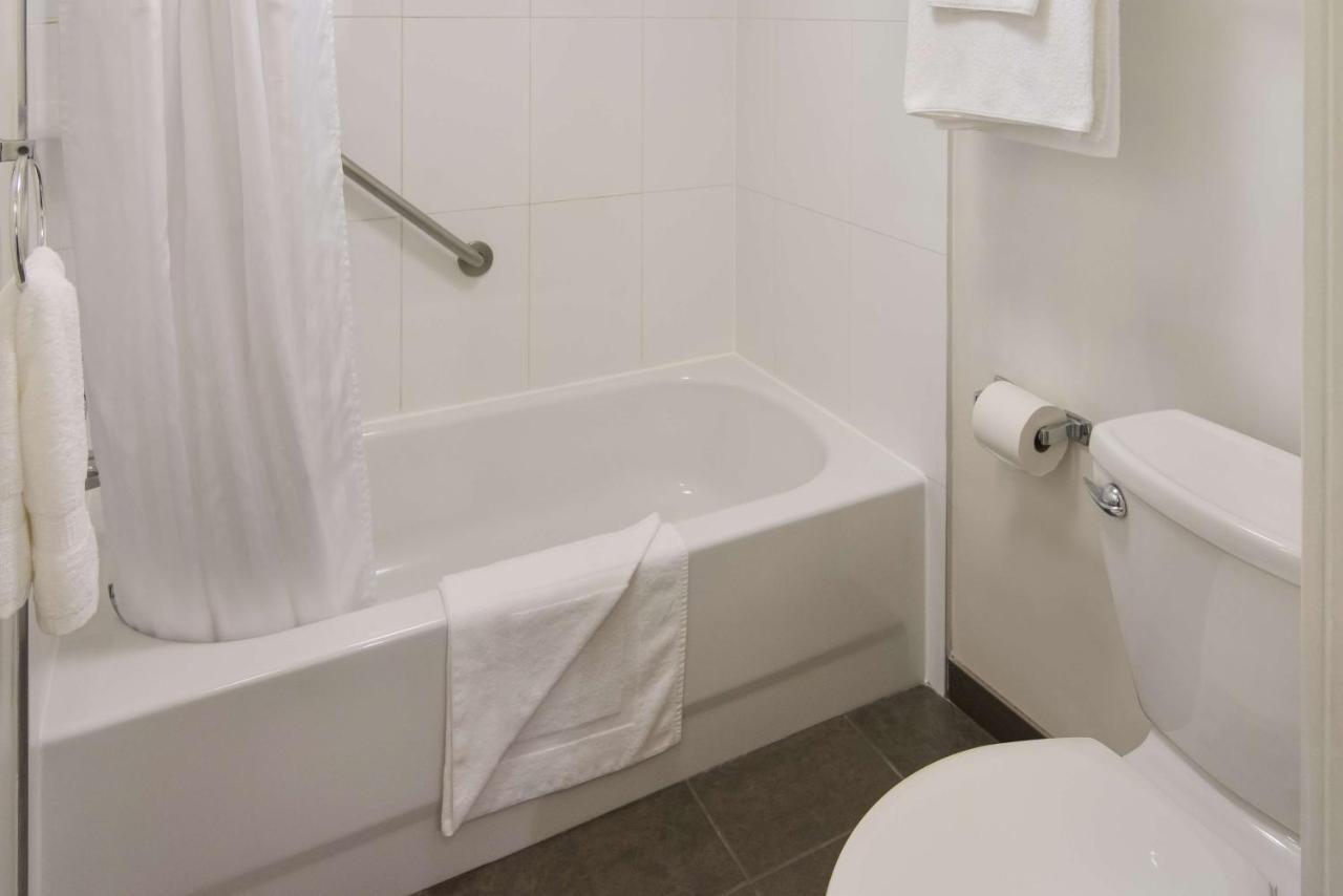 Hotel Surestay By Western North Vancouver Capilano